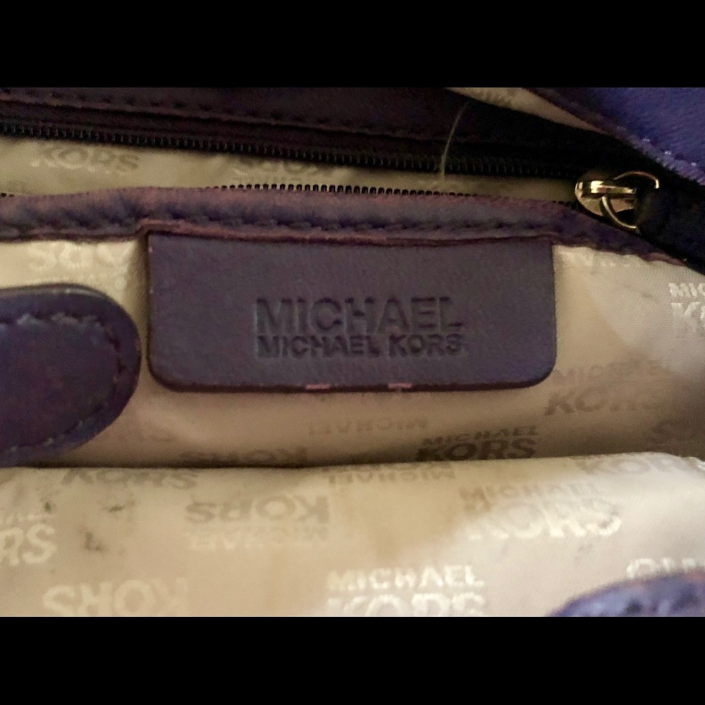 Handbag - Picture 3 of 7